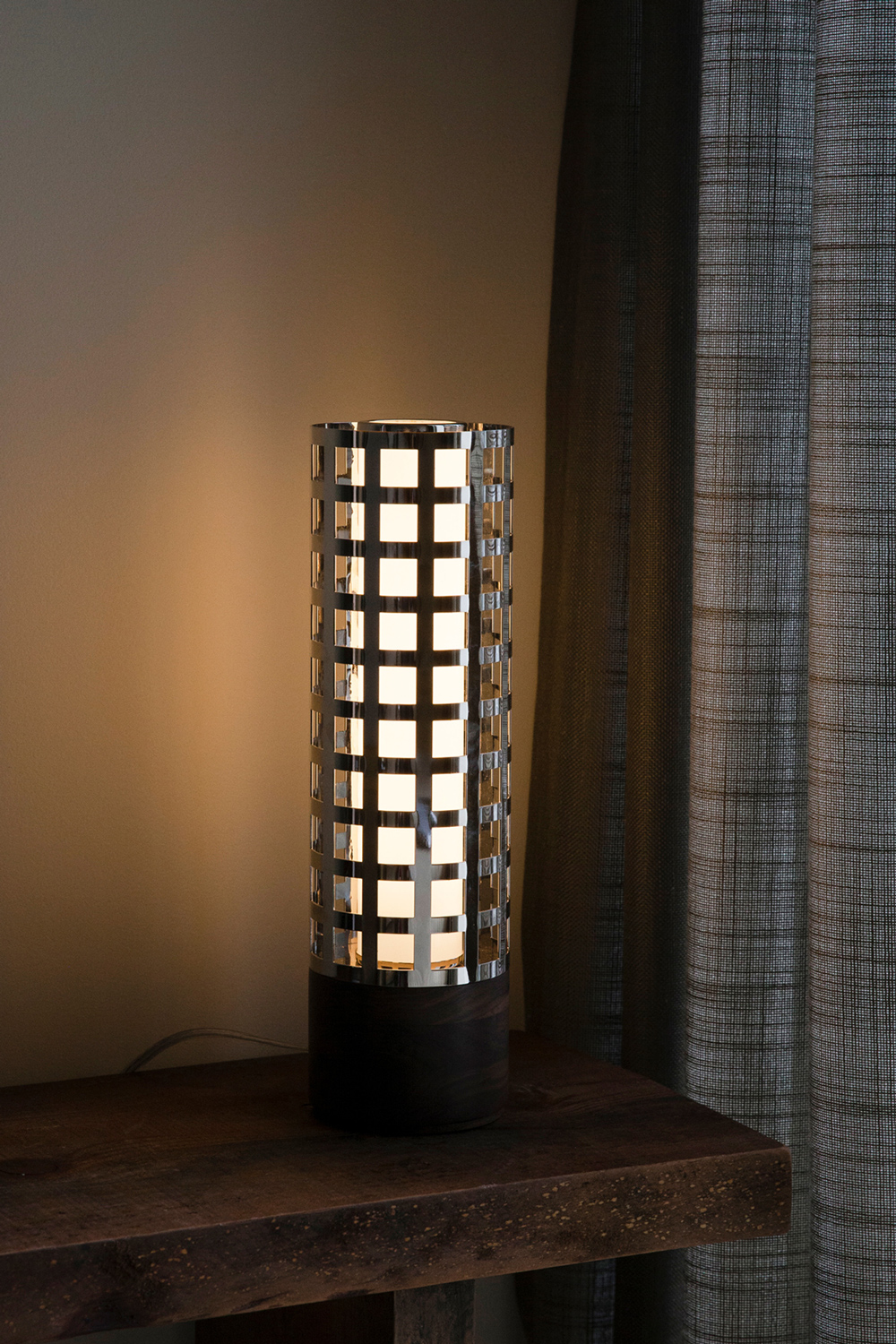 Crafted with care by skilled artisans - Portuguese expertise in every hand-tufted detail.